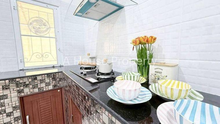 รูป ขายบ้านเดี่ยวศรีราชา พร้อมอยู่ โซนหมอย้อย – หนองยายบู่ ชลบุรี - รูปที่ 6/12
