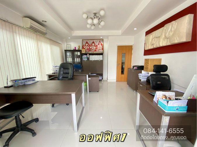 รูป BL131| ขายด่วน! ขายบ้านหรูสไตล์โฮมออฟฟิศ 3 หลัง ทำเลใกล้เมืองเชียงใหม่ อ.สันทราย จ.เชียงใหม่ ( ราคา 13,900,000 บาท ) - รูปที่ 17/39