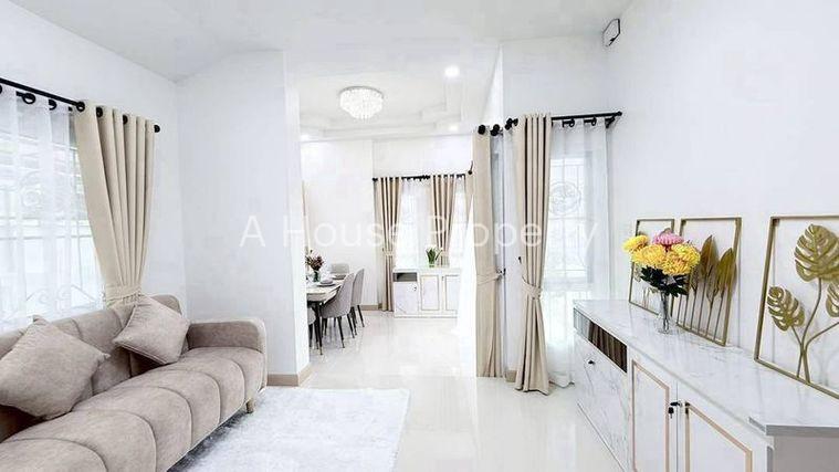 รูป ขายบ้านเดี่ยวศรีราชา พร้อมอยู่ โซนหมอย้อย – หนองยายบู่ ชลบุรี - รูปที่ 2/12