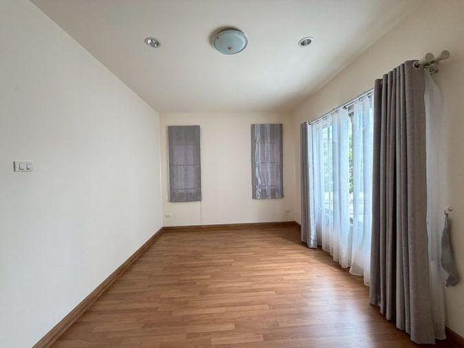 picture For sale: Used detached house, Magnolia Nong Kham, Sriracha, Chonburi. - 16/18