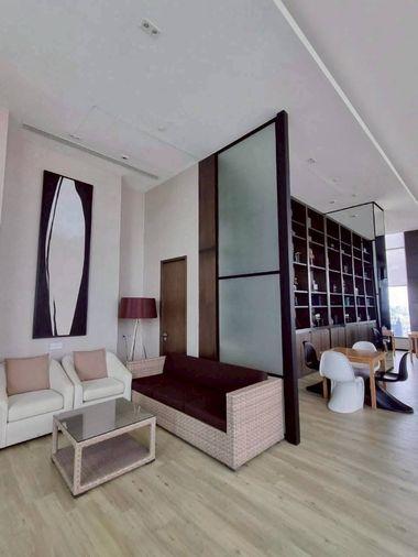 picture 🔥 Urgent Sale The Esse Asoke near BTS Asoke and MRT Phetchaburi - 12/22