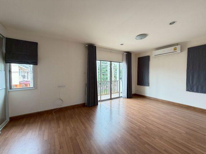 picture For sale: Used detached house, Magnolia Nong Kham, Sriracha, Chonburi. - 11/18