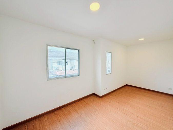 picture 🔥Townhome for Sale at Pruksa 85 – Great Location with Convenient Access, Free Transfer Fee - 4/10