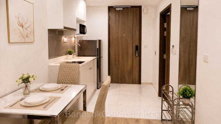 picture 💙🚆 Modern Room For Rent 📌 Ideo Mobi Sukhumvit 66 Condominium (Line: @rent2022) | Near BTS Udom Suk  ✨ Ready to move in! ✨ 📌 Ref Code: A01251 - 4/9