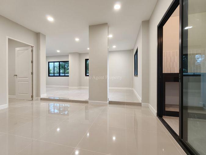 รูป ขายบ้านเดี่ยว รีโนเวทใหม่ทั้งหลัง หลังริม เพอร์เฟค เพลส รามคำแหง 164 เนื้อที่ 67.8 ตร.ว. 4 นอน 3 น้ำ ใกล้ The Paseo และสุวรรณภูมิ โปรฯ ลดทันที 1 ลบ. - รูปที่ 24/62