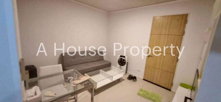 picture Condo for sale: Sea Hill Sriracha. Beautiful unit, great location, right on Sukhumvit Road. - 1/8