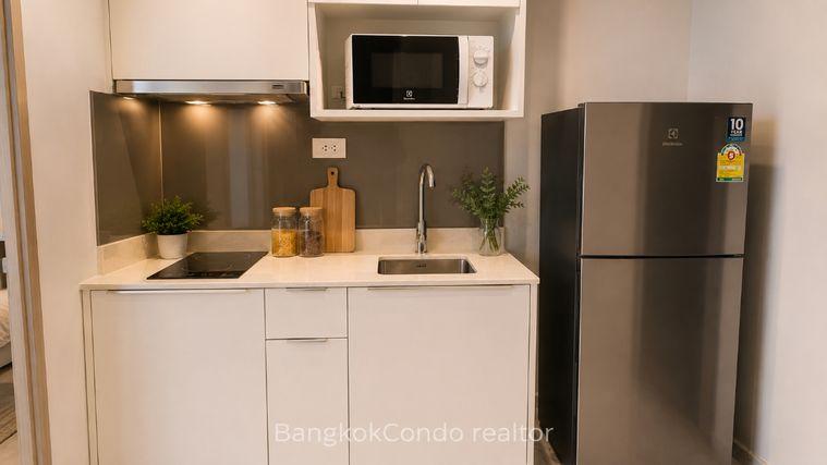 picture 💙🚆 Modern Room For Rent 📌 Ideo Mobi Sukhumvit 66 Condominium (Line: @rent2022) | Near BTS Udom Suk  ✨ Ready to move in! ✨ 📌 Ref Code: A01251 - 6/9