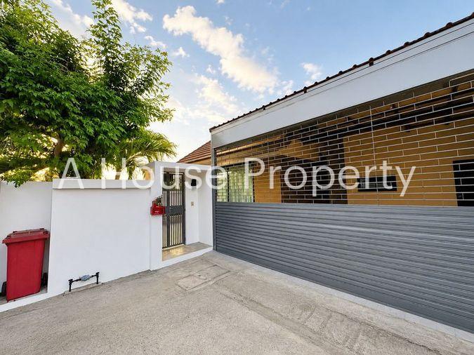 picture Single house for sale at The Maple Pattaya, Huay Yai. Beautiful house, move in Ready - 1/10