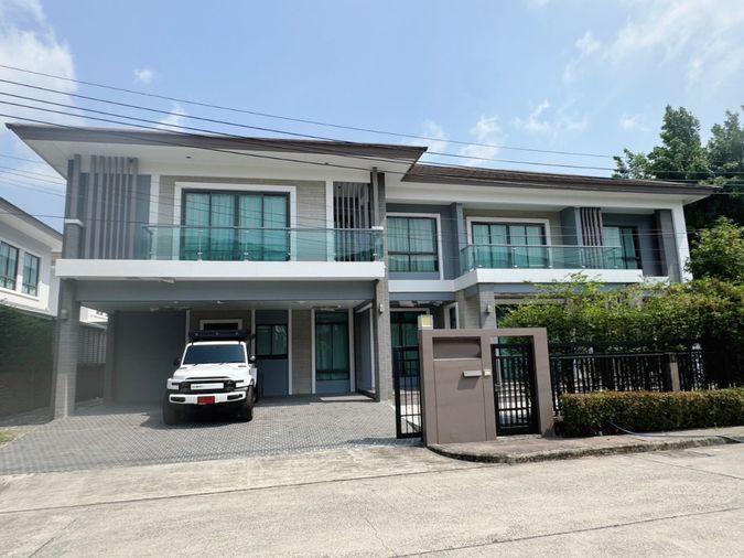 picture ✨ For Rent: The Plam Pattanakarn  ✨  💰 Only 190,000 THB/month - 1/17