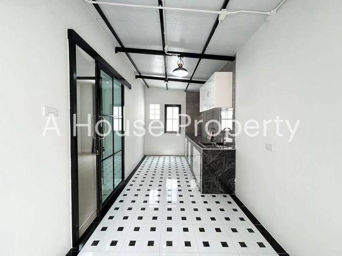 รูป บ้านเดี่ยวโครงการ ลัดดารมย์ ศรีราชา เงียบสงบ เดินทางสะดวก - รูปที่ 10/16