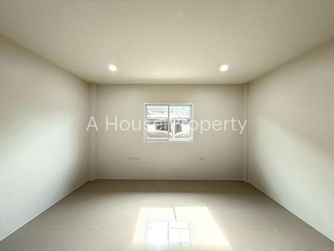 รูป ขายบ้านเดี่ยวสร้างใหม่ หมู่บ้านอารียา วิลล่า หนองปรือ บางละมุง ชลบุรี - รูปที่ 9/17