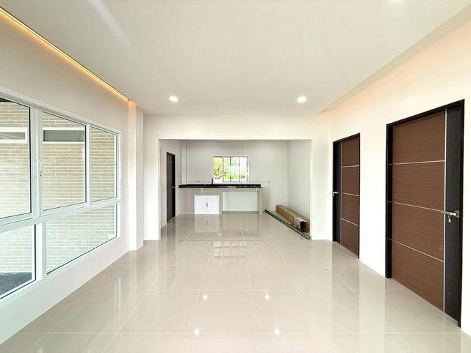 รูป ขายบ้านเดี่ยวสร้างใหม่ หมู่บ้านอารียา วิลล่า  หนองปรือ บางละมุง ชลบุรี  - รูปที่ 2/17
