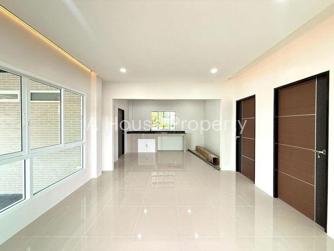 รูป ขายบ้านเดี่ยวสร้างใหม่ หมู่บ้านอารียา วิลล่า หนองปรือ บางละมุง ชลบุรี - รูปที่ 2/17