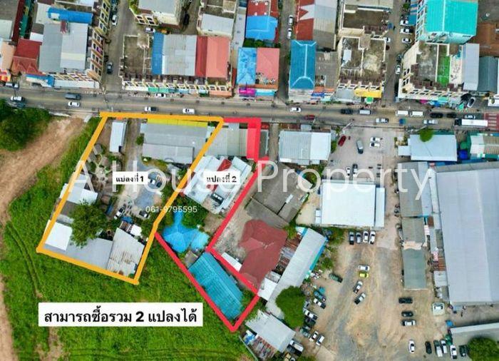 picture Land for sale in Na Kluea, Soi Pothisarn. Beautiful plot with existing structures. - 1/5