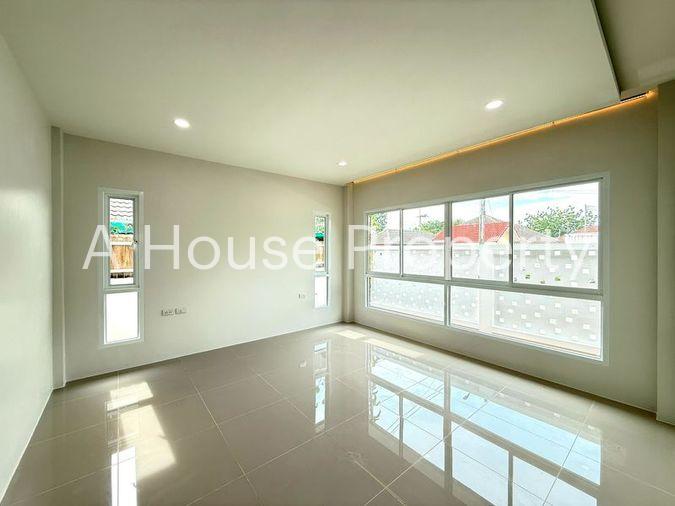 รูป ขายบ้านเดี่ยวสร้างใหม่ หมู่บ้านอารียา วิลล่า หนองปรือ บางละมุง ชลบุรี - รูปที่ 4/17