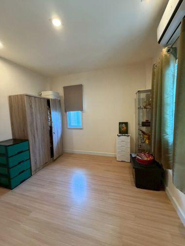 picture Beautiful, well-maintained pre-owned detached house in Magnolia Village, Sriracha, Chonburi. - 13/17