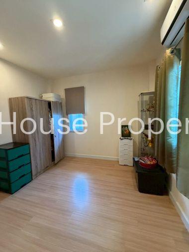 picture Beautiful, well-maintained pre-owned detached house in Magnolia Village, Sriracha, Chonburi. - 13/17