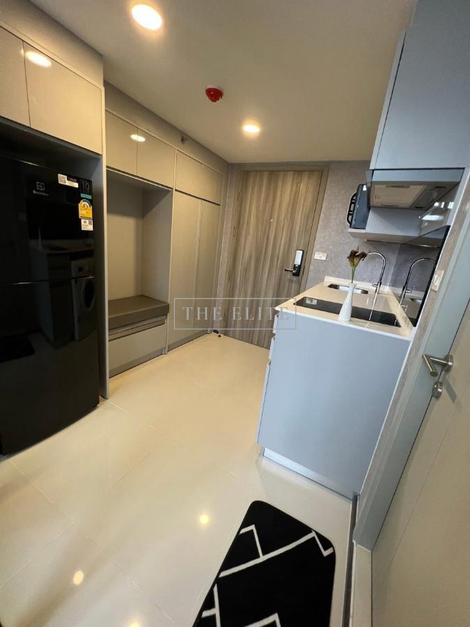 รูป ✨For Rent | ห้องพักดีไซน์หรูพร้อมอยู่สไตล์ Premium Luxury ที่ KnightsBridge Space Ratchayothin - รูปที่ 8/36