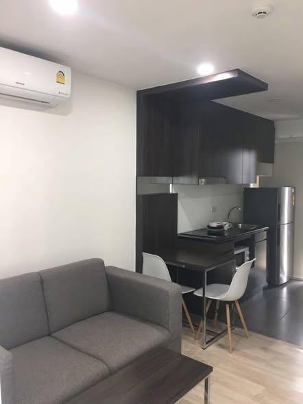 รูป 🔥ขายสภาพใหม่มาก เฟอร์นิเจอร์ครบ ✅ ดีมาร์ค คอนโด สุทธิสาร D Mark Condo ใกล้ ม.กรุงเทพ - รูปที่ 4/6