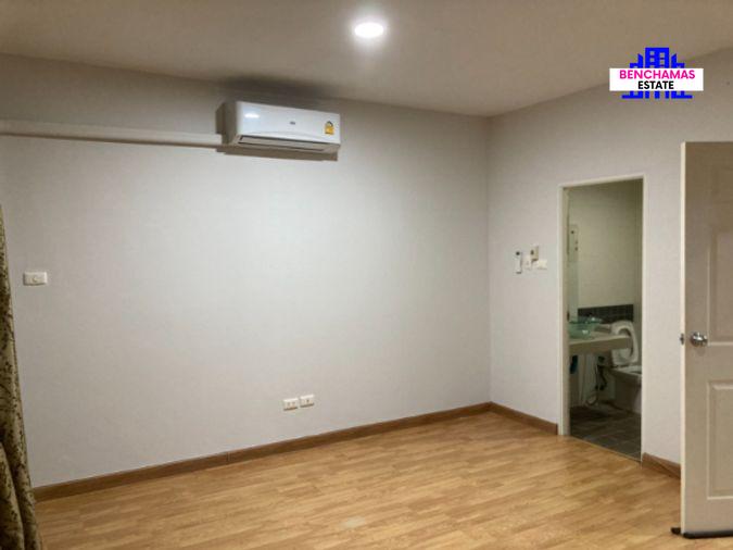 picture 🔥For Sale: 2-Storey Townhouse at Merit Grand Donmuang, Soi Therd Ratchan 1 – Corner Unit, Move-in Ready, Convenient Location - 7/10