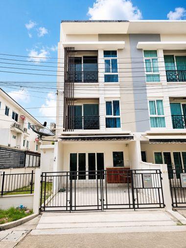 รูป 🔥 ขาย ทาวน์โฮม 3 ชั้นราคาดี ✅ แกรนด์ พลีโน่ / บ้านกลางเมือง พระราม 9 (Baan Klang Mueng Rama 9) ใกล้รถไฟฟ้า Airport Rail Link สถานีหัวหมาก - รูปที่ 1/9