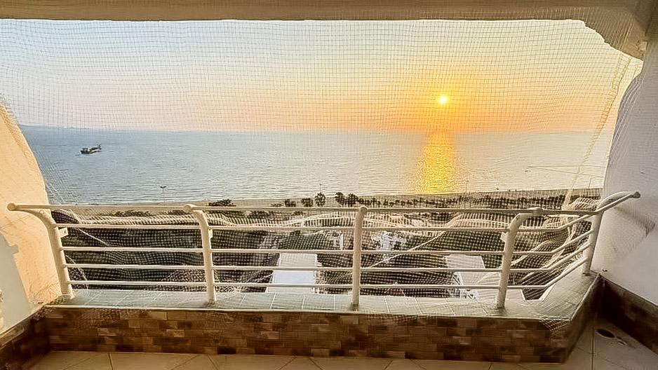 รูป Metro Jomtien Condotel Studio Condo for Sale Sea View - รูปที่ 1/6