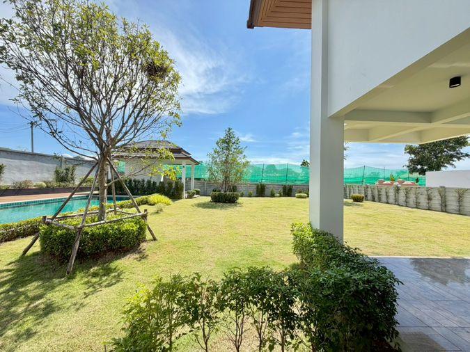 picture 🌿🏡 Luxury Modern Tropical Pool Villa for Sale Spacious private residence with a large garden - 13/42