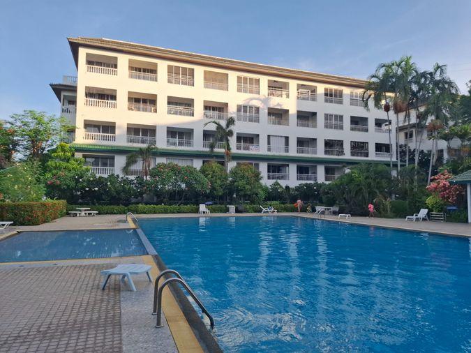 รูป BL135| คอนโดมิเนียม บ้านสวนลลนา พัทยา ตึก ทรงสเปน ใกล้ชายหาดจอมเทียน ไม่ถึง 1 กม.หนองปรือ บางละมุง	ชลบุรี   (ราคา 1,500,000 บาท )  - รูปที่ 1/36