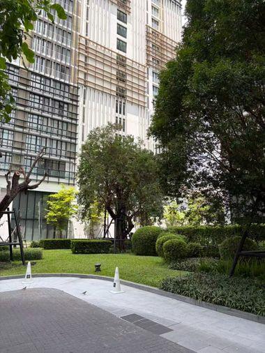 picture Park 24 | Ultra-High Floor 44th Story Luxury 2BR Condo in Phrom Phong 40,000 THB / Month - 16/16