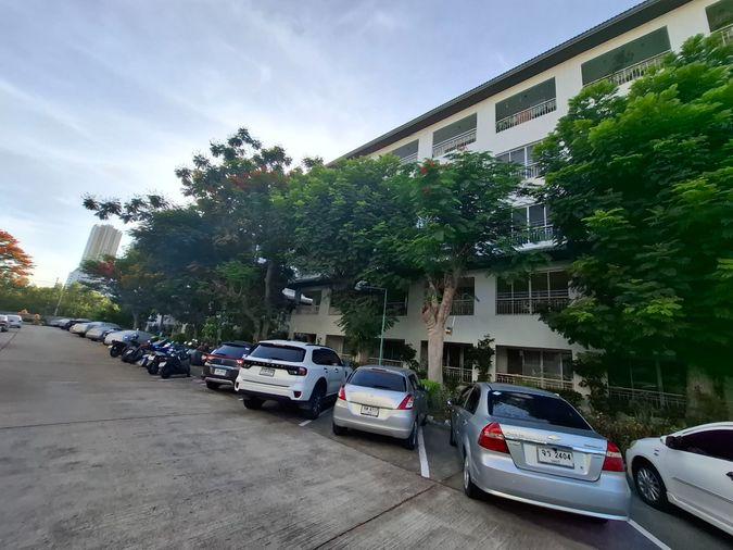 รูป BL135| คอนโดมิเนียม บ้านสวนลลนา พัทยา ตึก ทรงสเปน ใกล้ชายหาดจอมเทียน ไม่ถึง 1 กม.หนองปรือ บางละมุง	ชลบุรี   (ราคา 1,500,000 บาท )  - รูปที่ 3/36