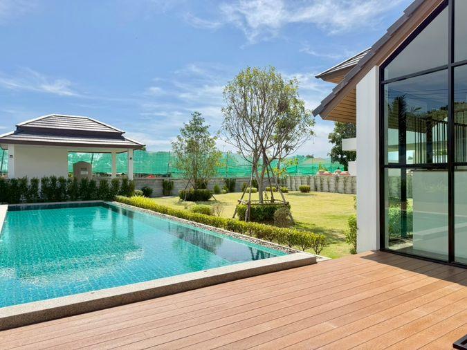 picture 🌿🏡 Luxury Modern Tropical Pool Villa for Sale Spacious private residence with a large garden - 14/42