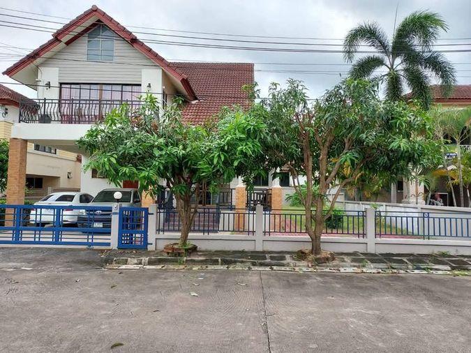 picture High-quality detached houses in Country Home 2 Sriracha, Chonburi. Prime location. - 1/12