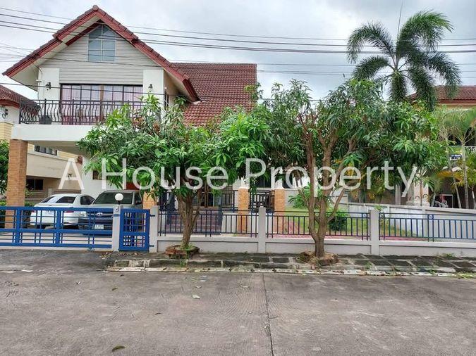 picture High-quality detached houses in Country Home 2 Sriracha, Chonburi. Prime location. - 1/12