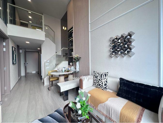 picture 🏡 Live Like You’re in a House with This Rare 2-Storey Vertiplex Unit! - 1/6