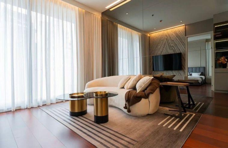 รูป [ให้เช่า]📍Khun by Yoo✨Luxury แบบมีเอกลัษณ์ สวยหรู เฟอร์ครบ (2 ห้องนอน 2 ห้องน้ำ) ใกล้ BTS ทองหล่อ 🔥เช่าเพียง 130,000/เดือน🔥▫️Line: @sanhaproperty  - รูปที่ 4/21