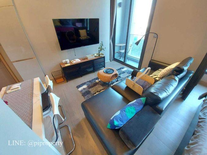 รูป ให้เช่าห้องชุด 1 ห้องนอน ตกแต่งครบครัน ในโครงการ Esse at Shingha Complex ชั้นล่าง เดินทางสะดวกจากอโศก - พระราม 9 และอาคารสำนักงาน Singha Complex  - รูปที่ 1/26