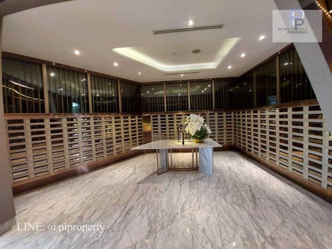 รูป ให้เช่าห้องชุด 1 ห้องนอน ตกแต่งครบครัน ในโครงการ Esse at Shingha Complex ชั้นล่าง เดินทางสะดวกจากอโศก - พระราม 9 และอาคารสำนักงาน Singha Complex - รูปที่ 13/26
