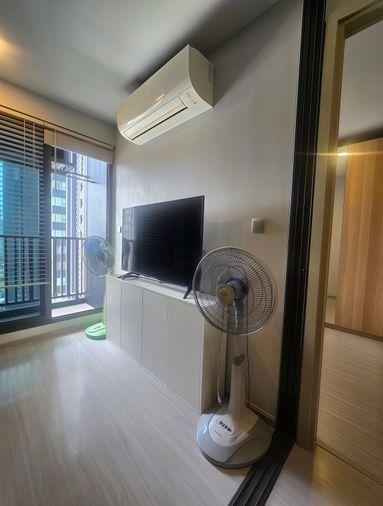 รูป 🟪🟦🟩🟨🟧 ให้เช่า  ไลฟ์ ลาดพร้าว // ขนาด 35 ตรม. ชั้น 25 พร้อมอยู่  🛎️🛎️ | 𝗟𝗶𝗻𝗲@: @𝗮𝘀𝘀𝗲𝘁𝘀𝗽𝗿𝗼 - รูปที่ 4/14