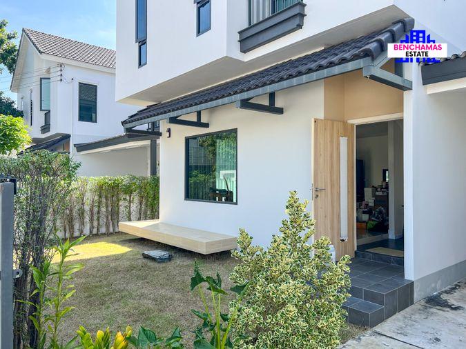 รูป 🔥ขาย บ้านเดี่ยว 2 ชั้น โครงการ Pimnara Srinakarin-Bangna พิมนารา ศรีนครินทร์-บางนา ทำเลศักยภาพบางนา🔥 มีความเป็นส่วนตัวสูง - รูปที่ 2/18
