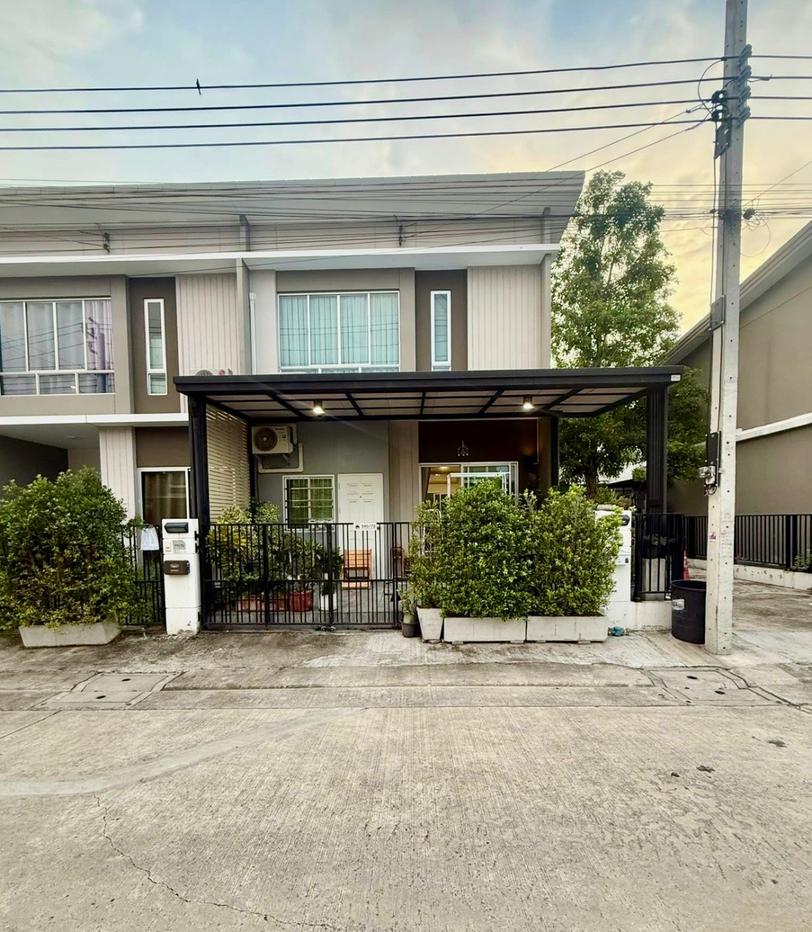 picture Corner Townhome for Sale at Pruksa Ville Ramindra – Phraya Suren Fully Built-in | Extended Kitchen | Move-in Ready | Excellent Location - 2/21
