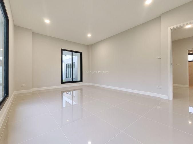 รูป ขายบ้านรีโนเวทใหม่ นันทวัน วงแหวน-รัตนาธิเบศร์ หลังริม เนื้อที่ 108.5 ตร.ว. หลังริม 5 นอน 5 น้ำ โครงการคุณภาพ Land & Houses บางใหญ่ ลดทันที 1 ล้านบาท - รูปที่ 16/47