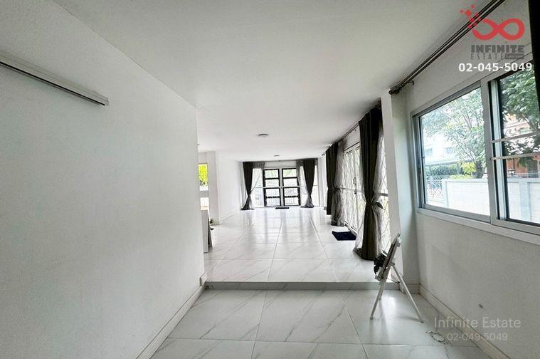 รูป ขายบ้านเดี่ยว 3 ชั้น ถนนรามอินทรา - พระยาสุเรนทร์ 30 บ้านสวย หลังมุม ใกล้รถไฟฟ้าสายสีชมพู - รูปที่ 5/12