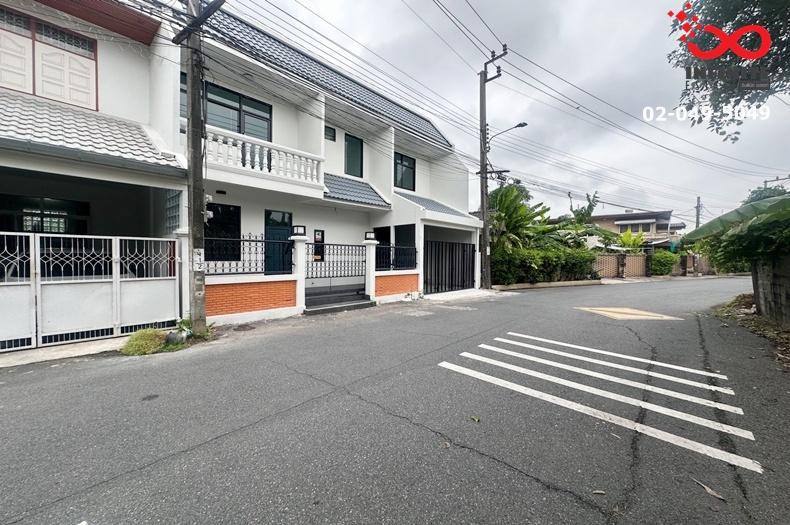 รูป ขายทาวน์เฮาส์ 2 ชั้น 24 ตร.ว. หลังริม ซอยนวมินทร์ 129 ถนนนวมินทร์ บ้านสวย พร้อมเข้าอยู่ - รูปที่ 1/9
