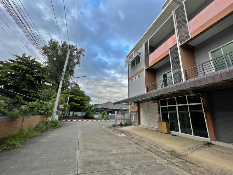 picture PIEAMSUK PLAZA ,San Kamphaeng District ,CHAIMAI - 3/13