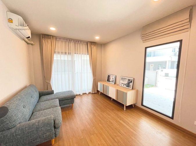 รูป บ้านเดี่ยวให้เช่า 🔥 Centro Bangna 🔥 4 ห้องนอน 4 ห้องน้ำ เฟอร์นิเจอร์ และ เครื่องใช้ไฟฟ้าครบ - รูปที่ 8/10