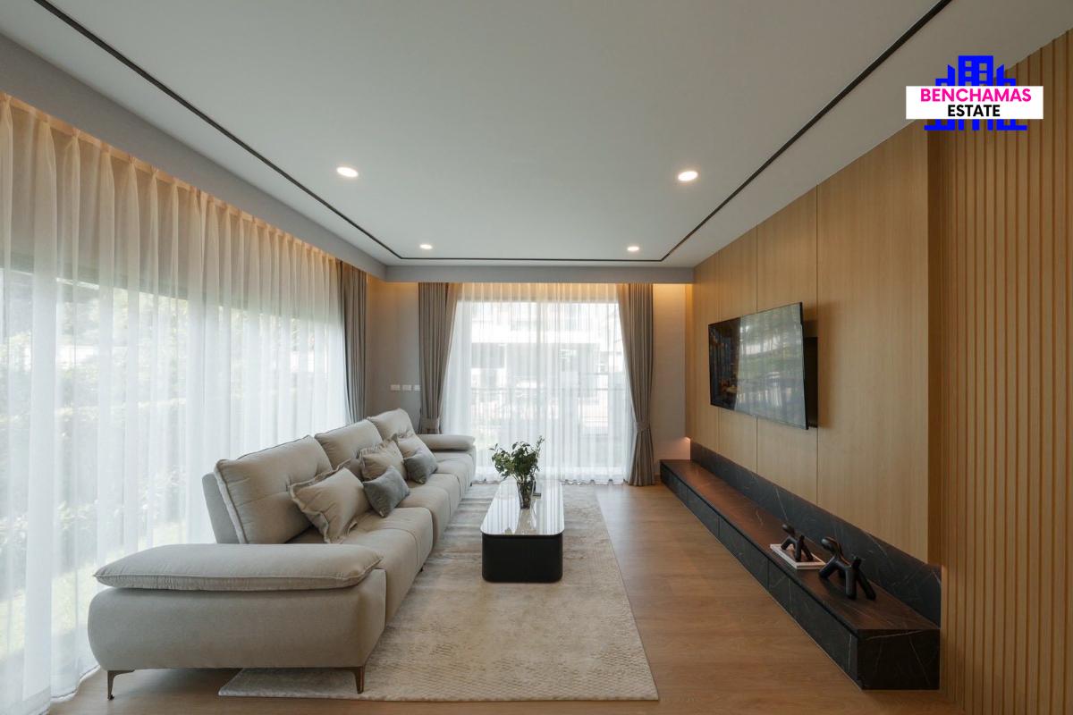 รูป 🔥 ขาย บ้านเดี่ยว Perfect Place สุขุมวิท 77 เฟส 9 ตกแต่งจัดเต็มสไตล์ Modern luxury บิ้วอินใหม่ทั้งหลัง ✨ ไม่เคยเข้าอยู่ ทำเลดีใกล้โรบินสันลาดกระบัง - รูปที่ 7/21