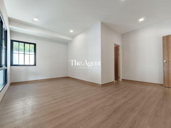 รูป ขายบ้านรีโนเวทใหม่ ลดาวัลย์ ปิ่นเกล้า-บรมราชชนนี หลังริม เนื้อที่ 117 ตร.ว. 4 นอน 4 น้ำ ลดทันที 3 ล้าน เหลือ 9.9 ล้าน - รูปที่ 15/55