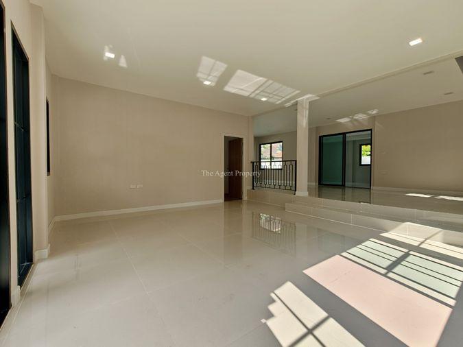 รูป ขายบ้านรีโนเวทใหม่ ลดาวัลย์ ปิ่นเกล้า-บรมราชชนนี หลังริม เนื้อที่ 117 ตร.ว. 4 นอน 4 น้ำ ลดทันที 3 ล้าน เหลือ 9.9 ล้าน - รูปที่ 8/55