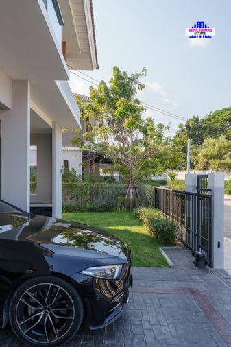 รูป 🔥 ขาย บ้านเดี่ยว Perfect Place สุขุมวิท 77 เฟส 9 ตกแต่งจัดเต็มสไตล์ Modern luxury บิ้วอินใหม่ทั้งหลัง ✨ ไม่เคยเข้าอยู่ ทำเลดีใกล้โรบินสันลาดกระบัง - รูปที่ 4/21