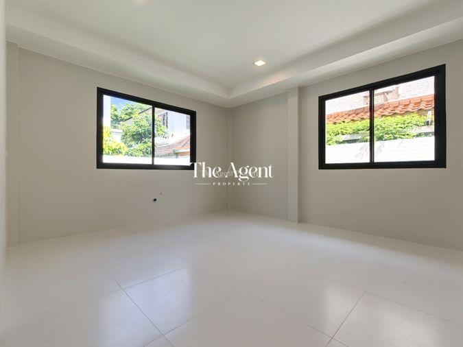 รูป ขายบ้านรีโนเวทใหม่ ลดาวัลย์ ปิ่นเกล้า-บรมราชชนนี หลังริม เนื้อที่ 117 ตร.ว. 4 นอน 4 น้ำ ลดทันที 3 ล้าน เหลือ 9.9 ล้าน - รูปที่ 22/55